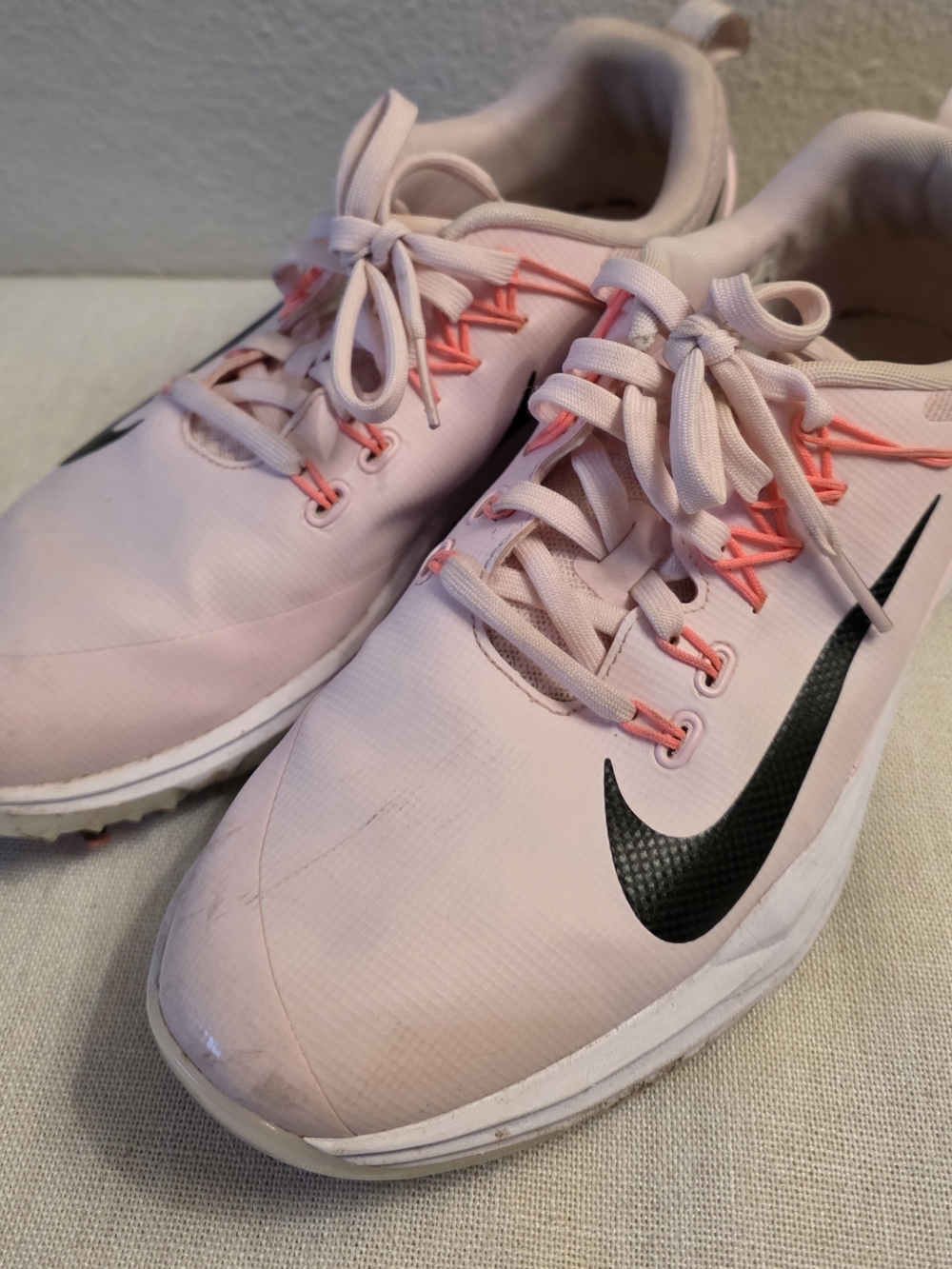 Nike Women’s Light Pink Athletic GOLF Spiked Shoes Sneakers with Black Swoosh